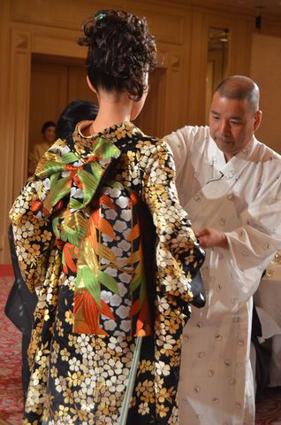 女性をいかに美しく見せるか、その真剣な思いに有名女優からの信頼も厚い