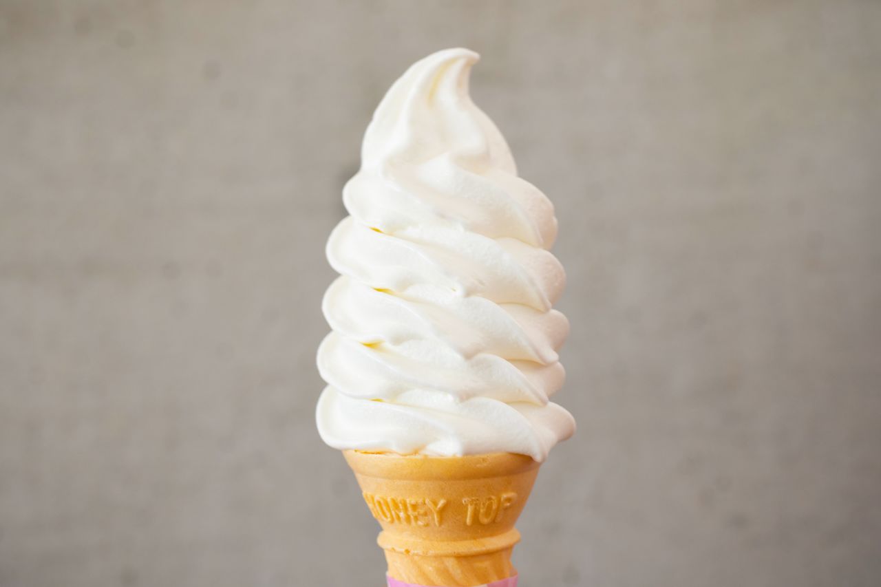 東藻琴地区の牛乳を使用したカマンベールチーズソフト