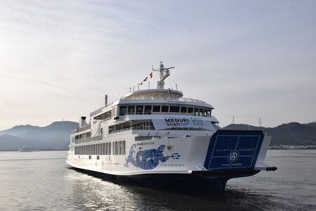 搭載自動駕駛功能的客船「Olympia Dream Seto」。攝於10日上午,岡山市中區