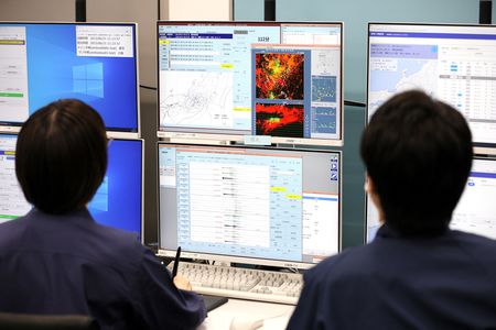 氣象廳的地震火山作業室。攝於東京都港區