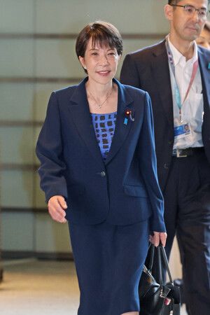 首相高市早苗進入首相官邸。21日攝於東京永田町