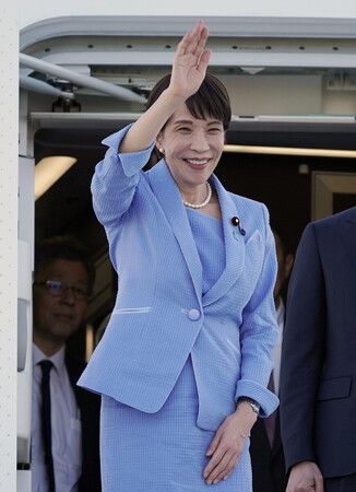 抵達義大利羅馬郊區李奧納多.達文西國際機場(Aeroporto国際空港)的首相高市早苗。14日下午拍攝