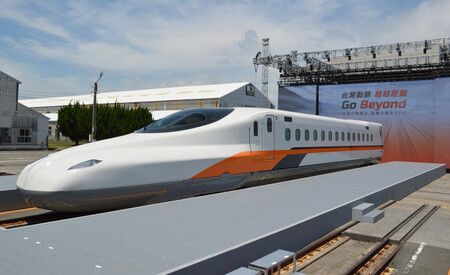 台灣高鐵新型列車「N700ST」於日立製作所笠戶事業所首度亮相。攝於7月30日下午,日本山口縣下松市