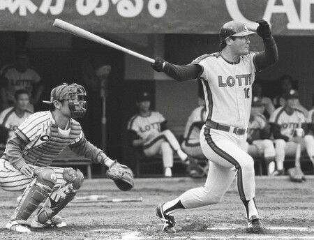 效力羅德時期的張本勳(右)。攝於1980年6月