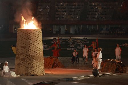 開幕典禮上,聖火台燃起聖火。18日攝於愛知縣Paloma瑞穗體育場