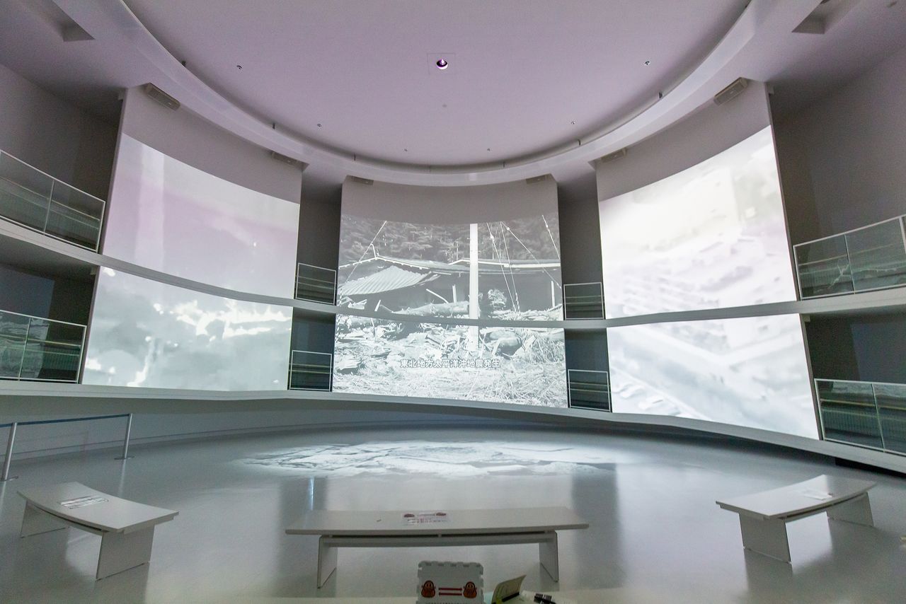 المادة المصورة على شاشات العرض من إخراج المخرج المبدع ياناي ميتشيهيكو والأداء الصوتي للممثل المعروف نيشيدا توشيوكي