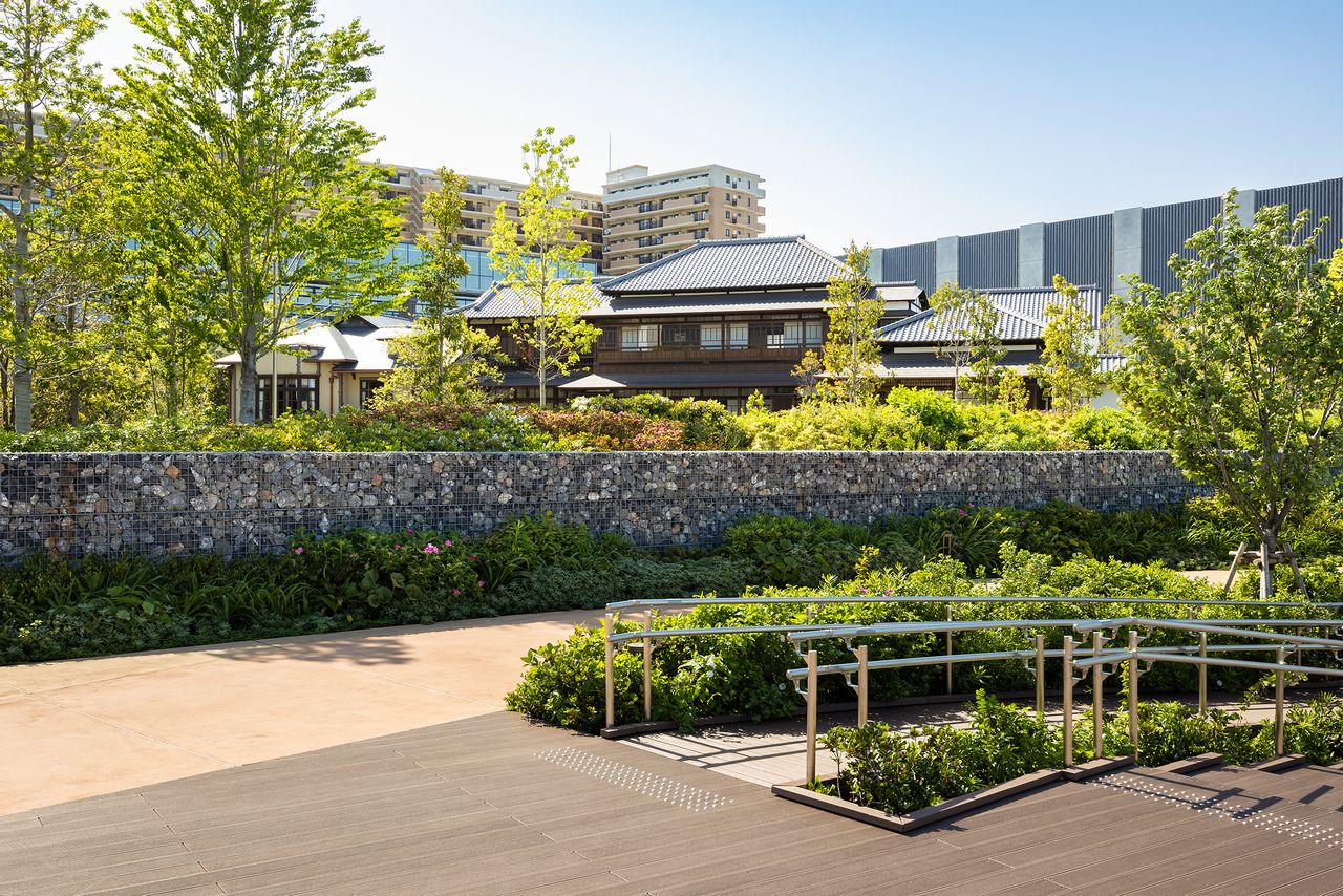 منزل شيبوساوا السابق، كما يظهر من منتزه شيومي شيبوساوا. (© Nippon.com)