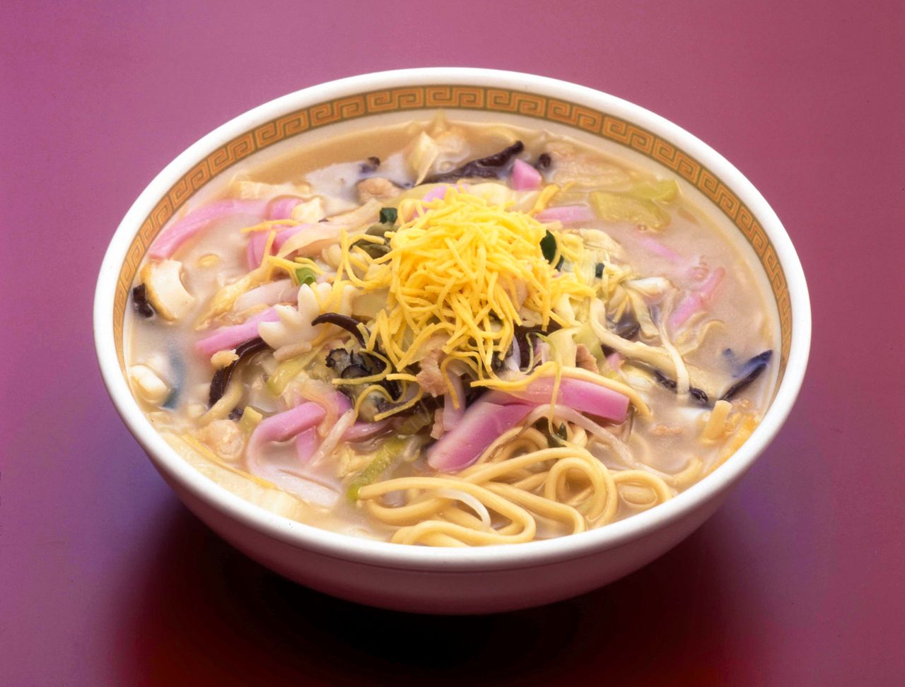 طبق ”تشانبون“ الشهي من مطعم شيكائيرو. (الصورة مقدمة من مطعم شيكائيرو)