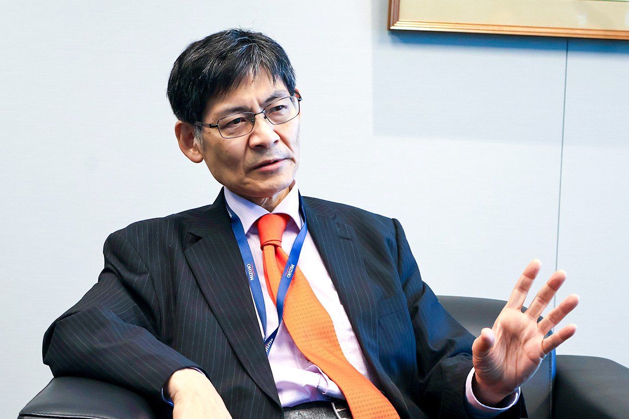 مومّا كازوؤ. (© Nippon.com)