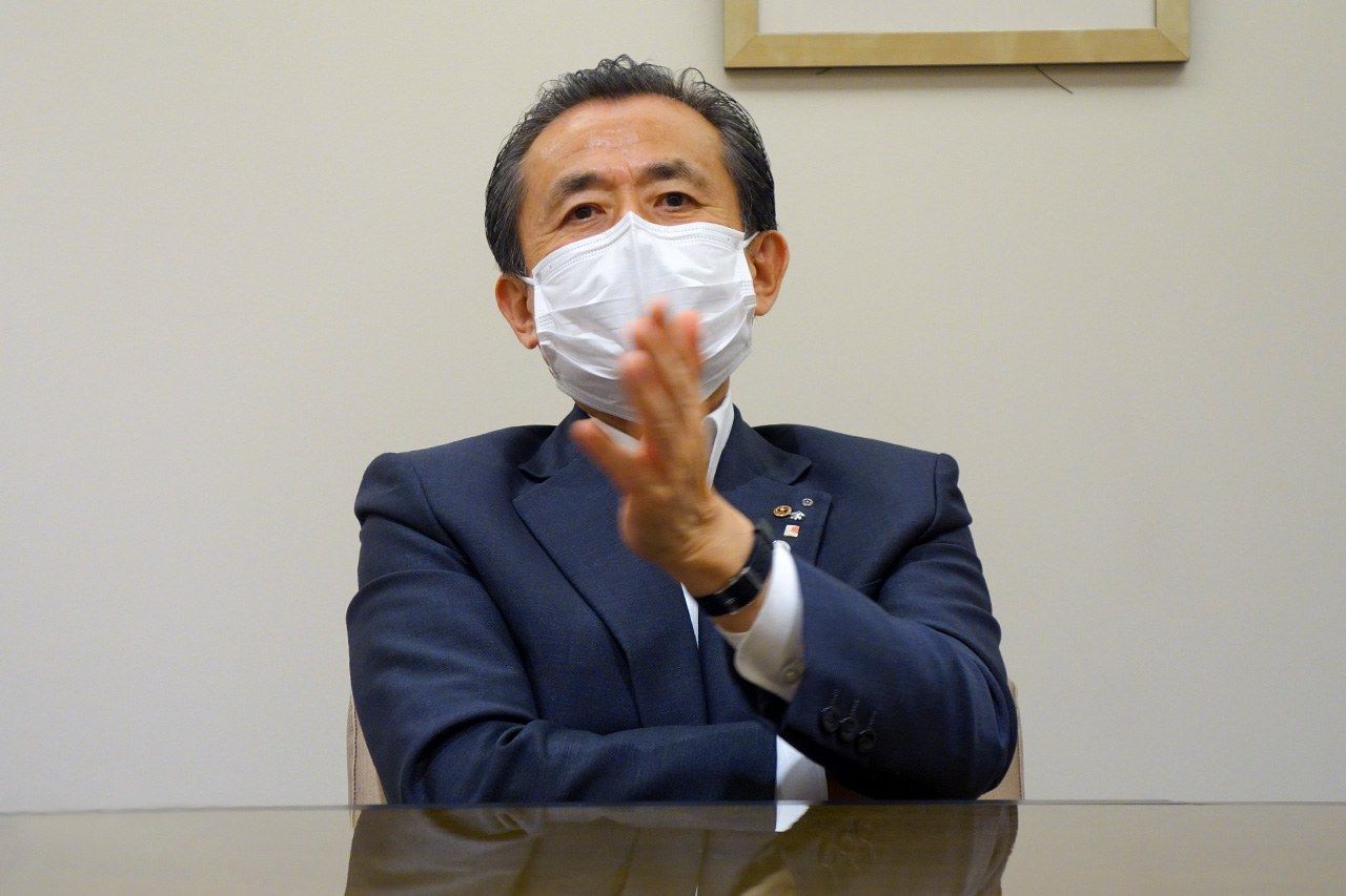 سوزوكي تيسوكي، نائب رئيس شركة سوزوهيرو لصناعة الكامابوكو.