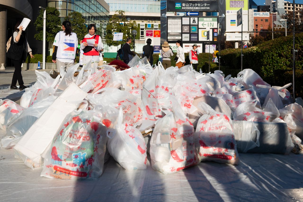 نجحت البطولة في التقاط إجمالي 548 كيلوغراماً من القمامة من الشوارع.