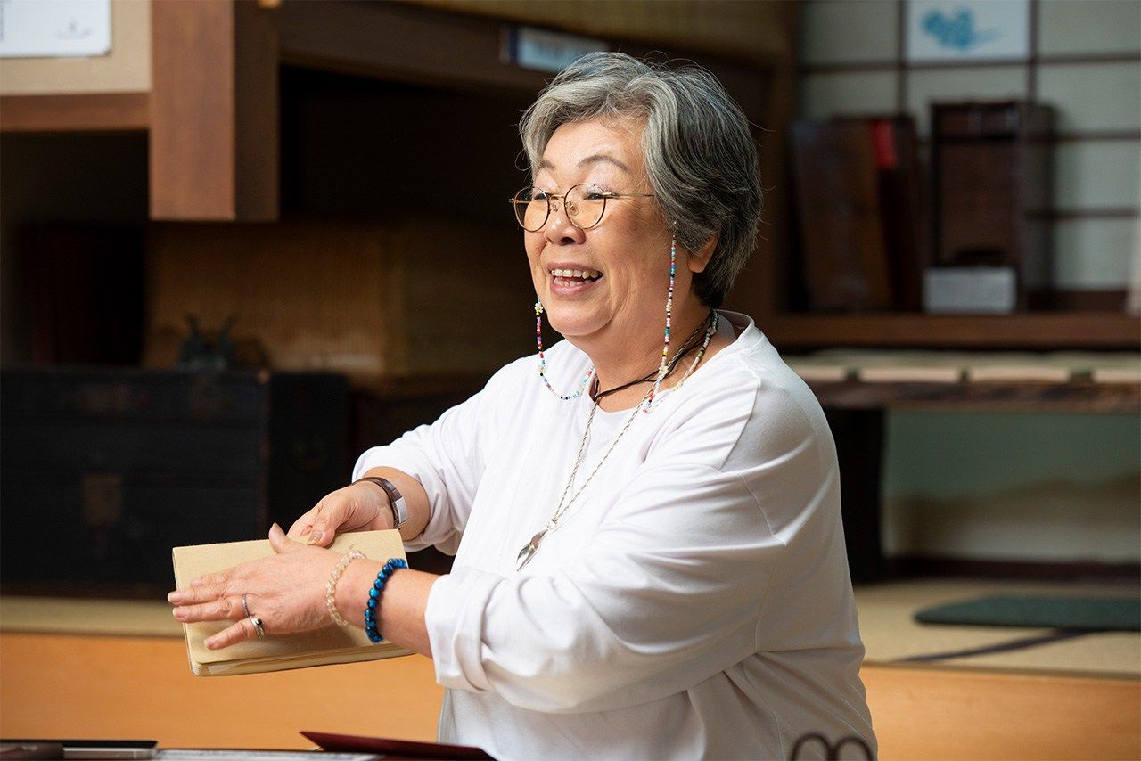 يامانوتشي ميتشيكو هي المسؤولة عن تنفيذ فيلا Shin-Unkosō، التي تضم الأرشيف الشخصي لنودا كوغو. (كوديرا كاي)