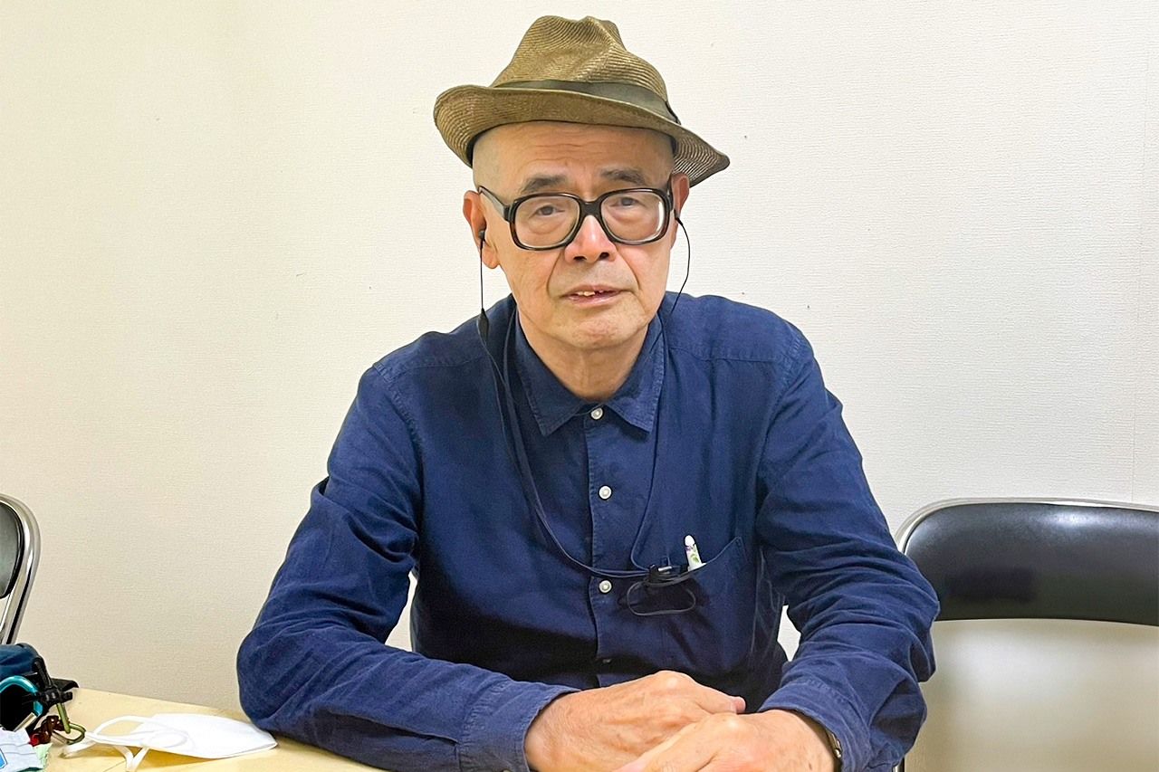 يقول تسوزاكي: “إن نظام دور رعاية الأطفال يشكل مشكلة تواجه الأطفال الذين يعيشون الآن فيه. فهؤلاء الأطفال هم شباب المستقبل، وليس من المنطقي تأجيل اتخاذ الإجراءات اللازمة لمساعدتهم وتضييع كل هذه السنوات من النقاش.” (© غوتو إيري)