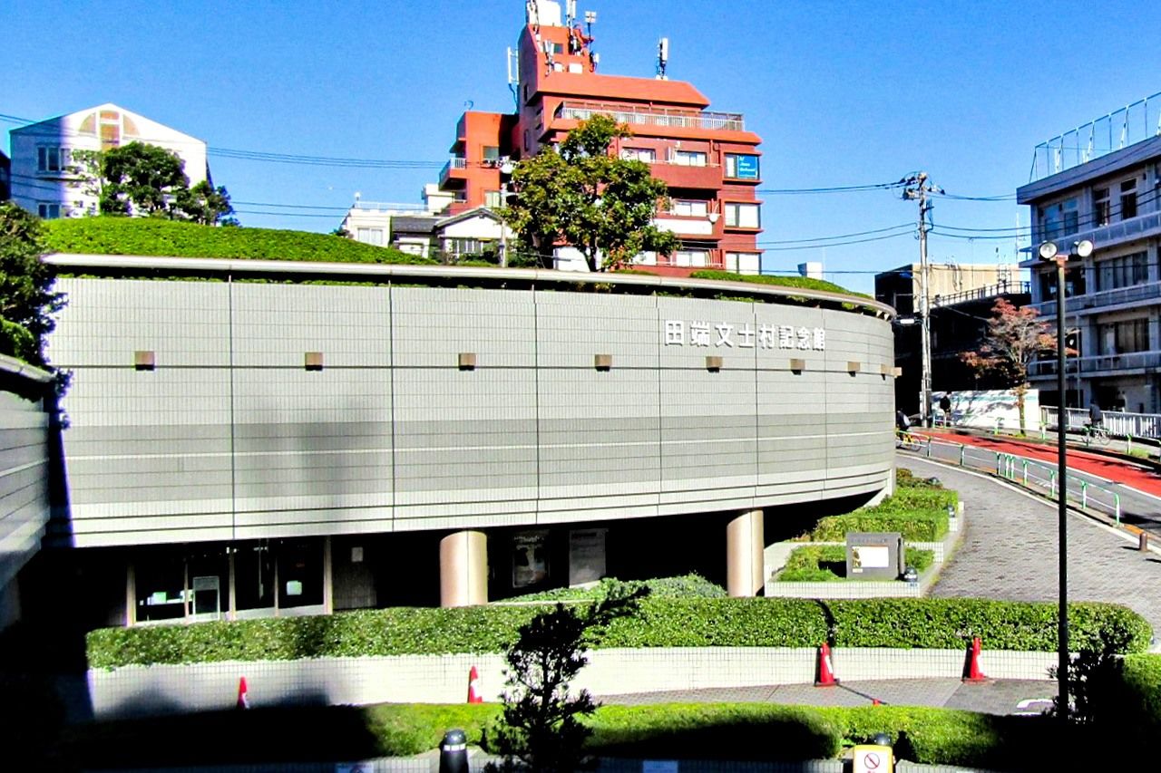 متحف أدباء قرية تاباتا التذكاري (© بيكستا)