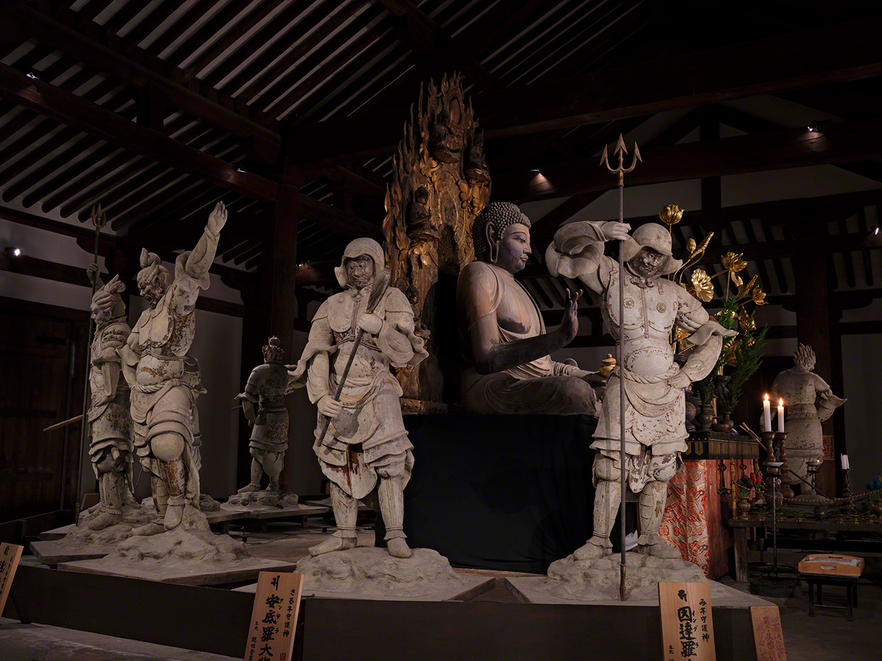 (&copy;&nbsp;مودا توموهيرو)