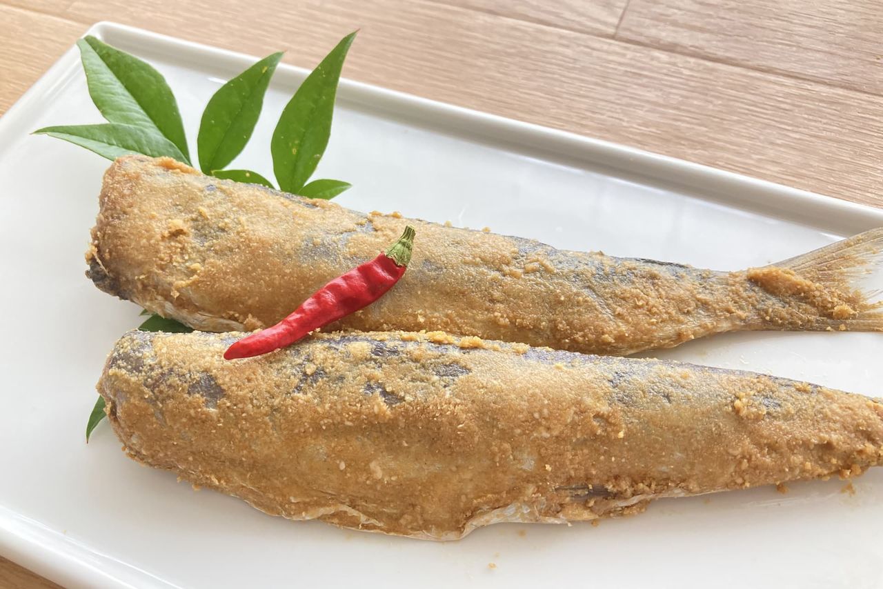 هيشيكو، سمك الماكريل المملح المخلل. (© PhotoAC)