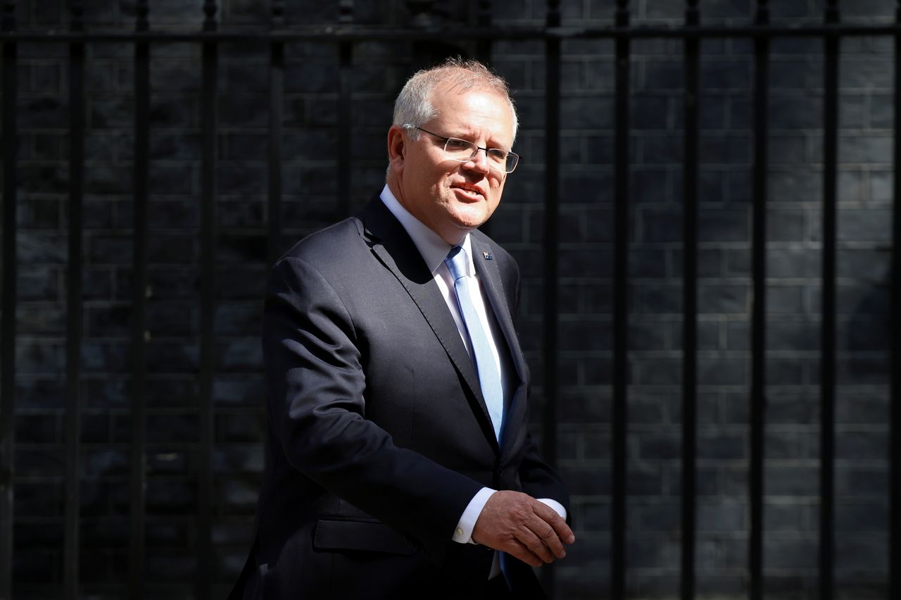 رئيس الوزراء الأسترالي سكوت موريسون في لندن يوم 15 يونيو حزيران 2021. تصوير: هنري نيكولز - رويترز.