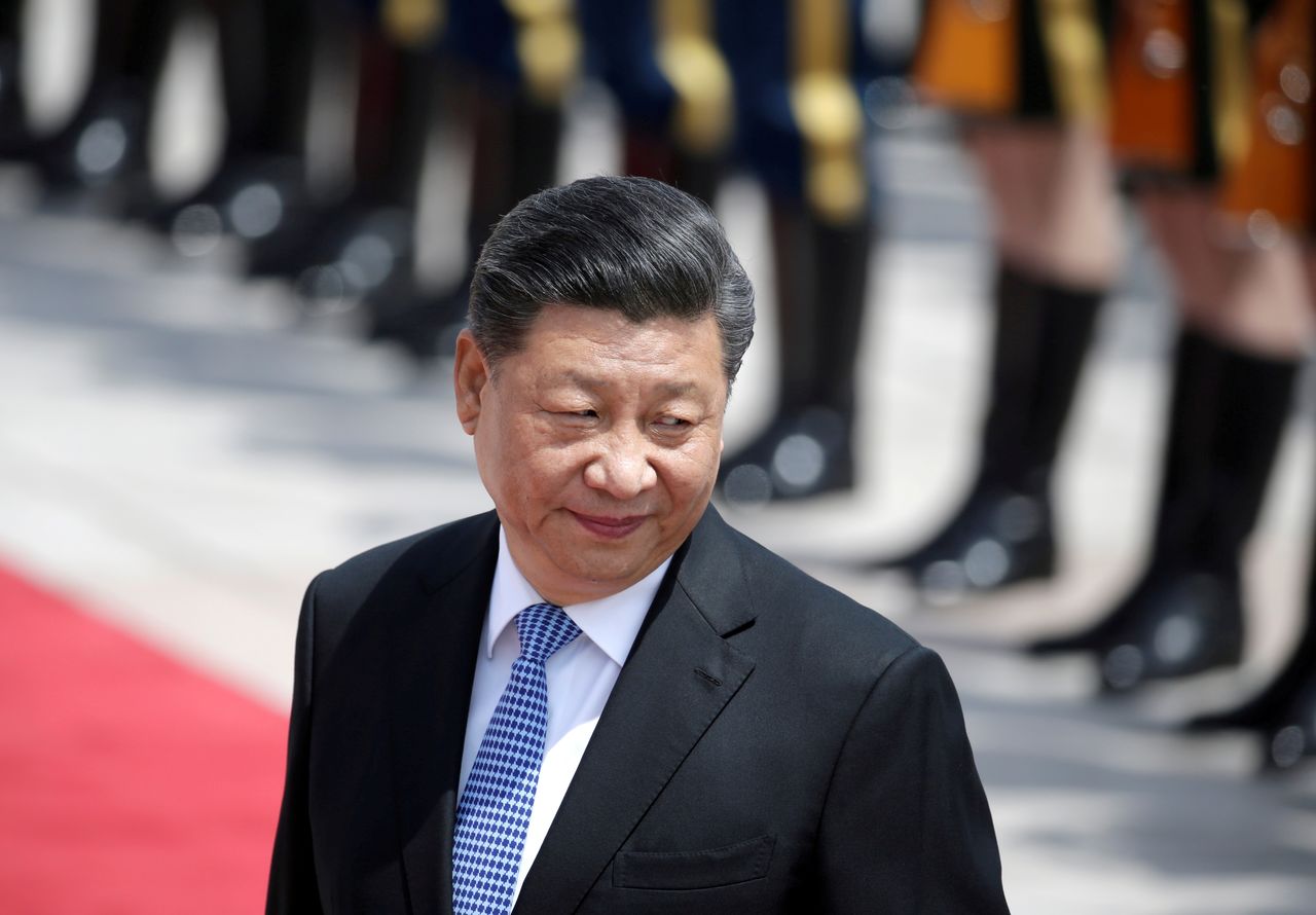 الرئيس الصيني شي جين بينغ في صورة من أرشيف رويترز.