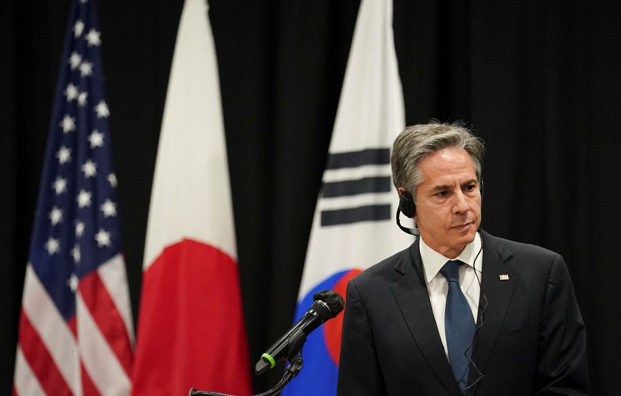 وزير الخارجية الأمريكي أنتوني بلينكن يتحدث في مؤتمر صحفي في هونولولو يوم السبت. صورة لرويترز من ممثل لوكالات الأنباء.