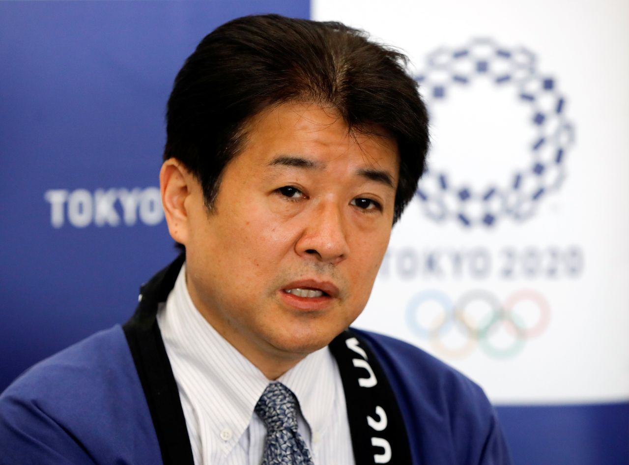 هيديماسا ناكامورا، مسؤول تنفيذ الألعاب الأولمبية بطوكيو 2020، يتحدث خلال مقابلة مع رويترز في طوكيو، اليابان، في 12 أبريل / نيسان 2021. رويترز/ إيسّي كاتو.