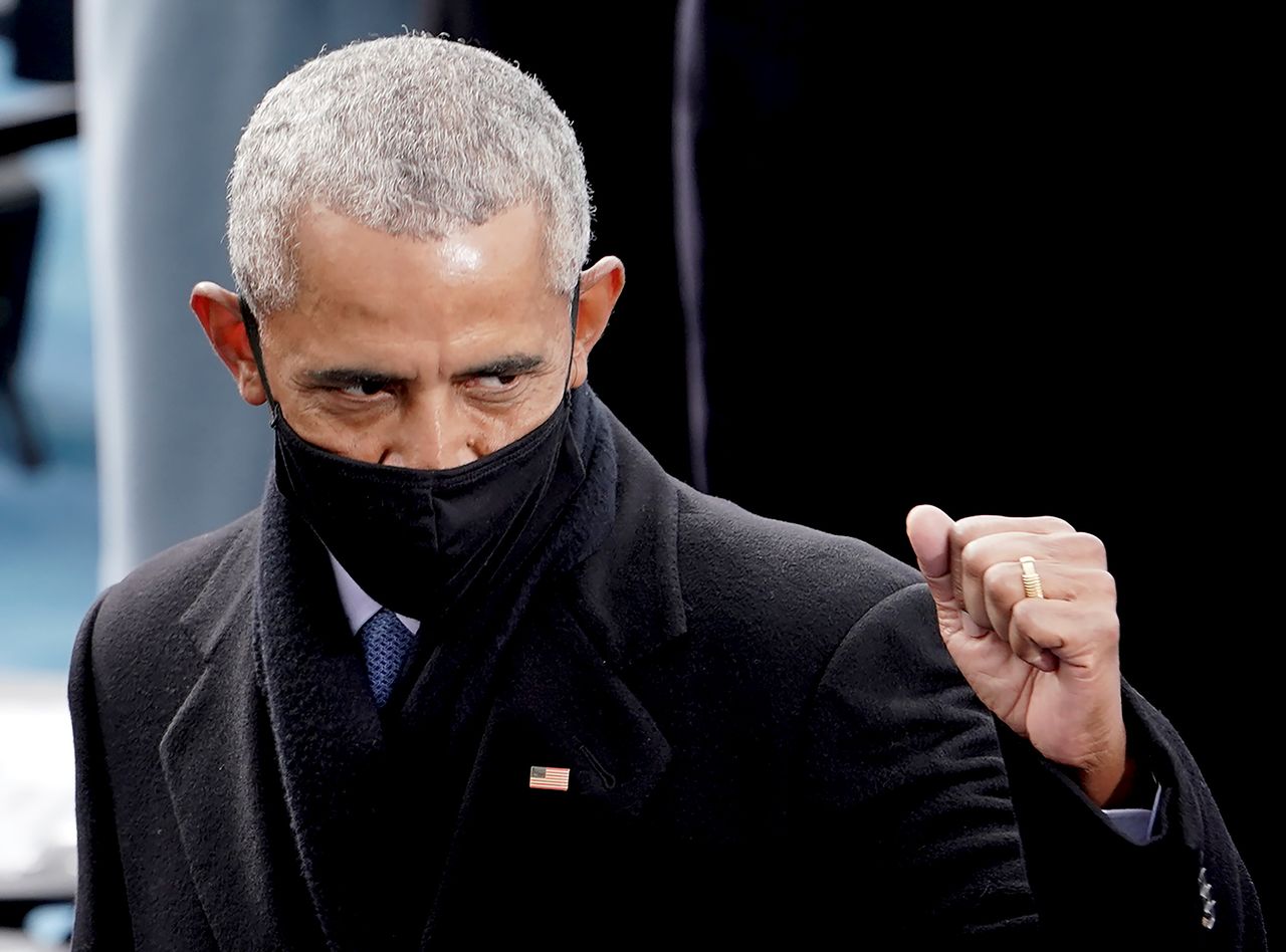 الرئيس الأمريكي الأسبق باراك أوباما في واشنطن يوم 20 يناير كانون الثاني 2021. صورة لرويترز من ممثل لوكالات الأنباء.