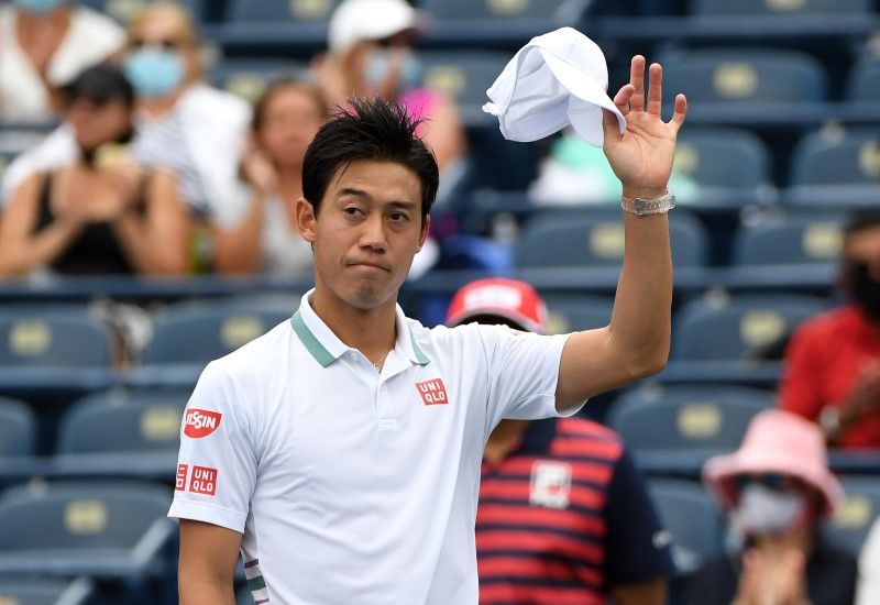 لاعب التنس الياباني كي نيشيكوري في صورة من أرشيف رويترز
