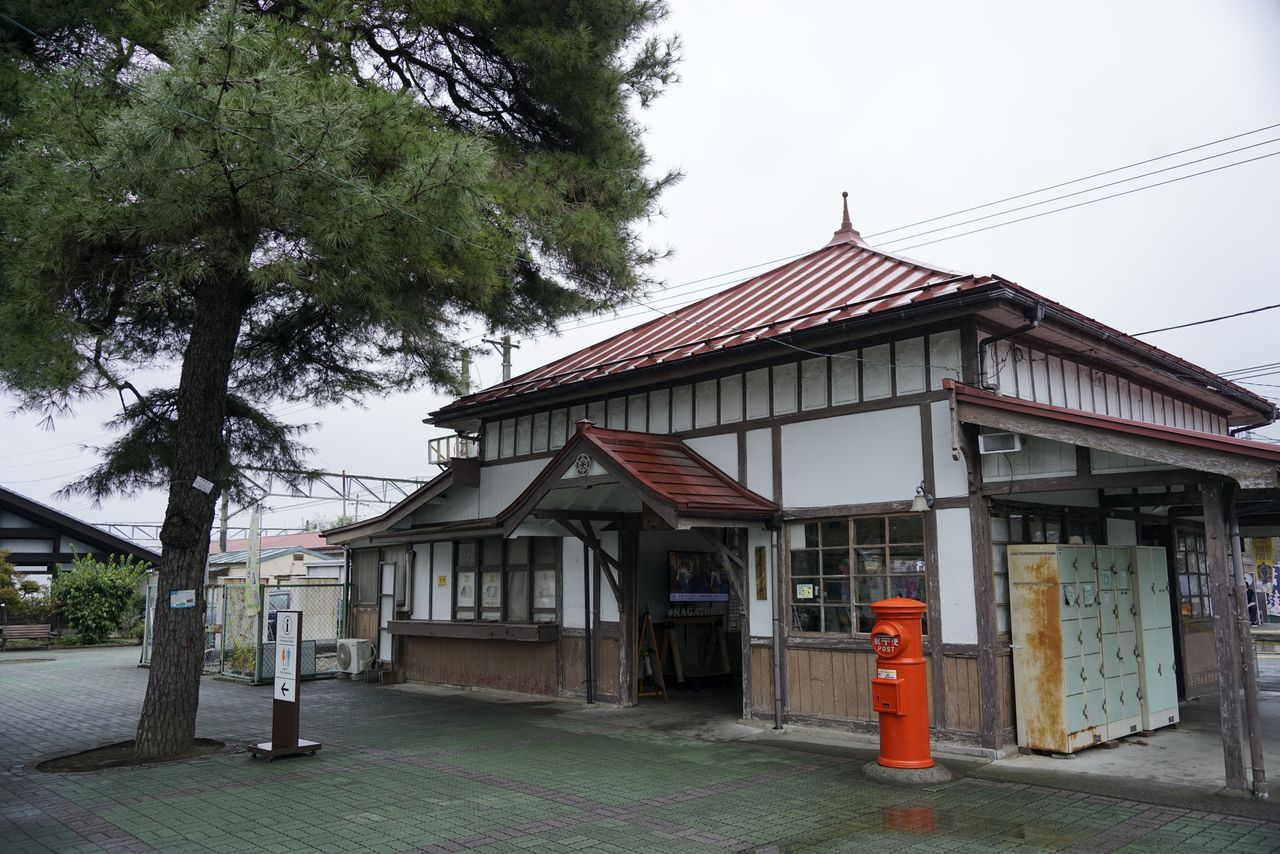 长瀞站的建筑已有一百多年(图片:大坂宽)