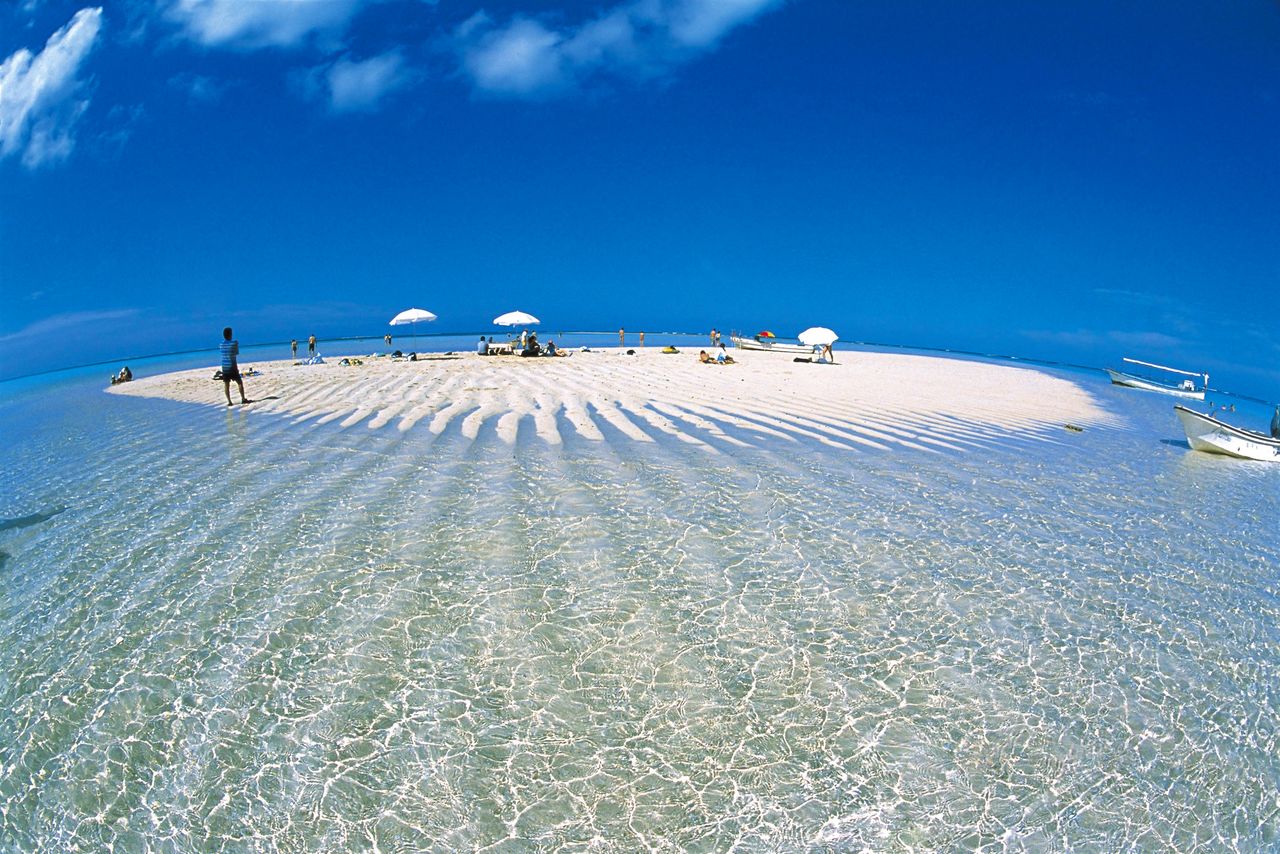 浮潜胜地百合滨,海浪在沙滩上绘出美丽的纹路(图片: K.P.V.B)