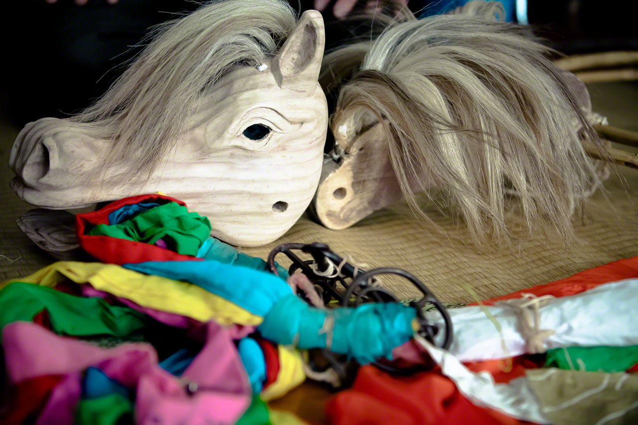 大里村落的舞者表演驹舞时使用的马首。据说这是流传于日本全国的马驹舞的原型