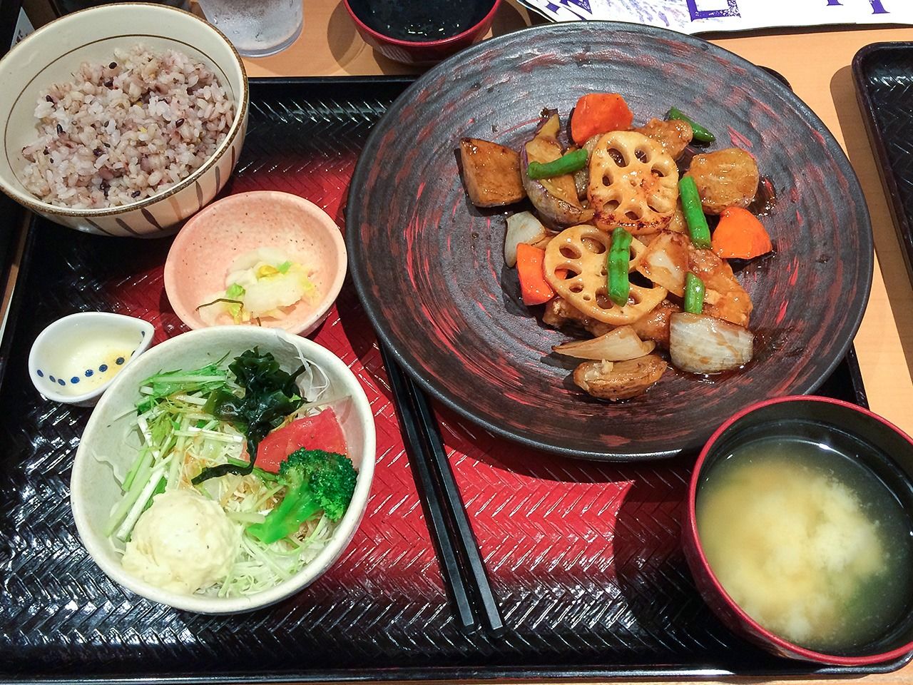 在日本吃饭的时候应该注意哪些礼仪 - 哔哩哔哩
