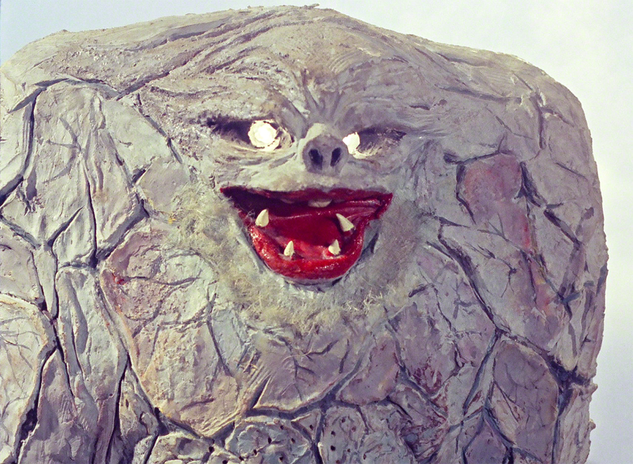 在《奥特曼》中登场的怪兽贾米拉。贾米拉本是地球人，因迫降到某行星上而变成了怪兽，是宇宙竞争的牺牲品Ⓒ圆谷制作公司