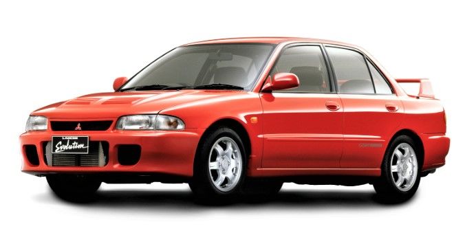 1992年9月推出的三菱LANCER Evolution。之后经过多次改款，一直到2015年停售的LANCER EvolutionX，各代车型都很受欢迎　©MITSUBISHI