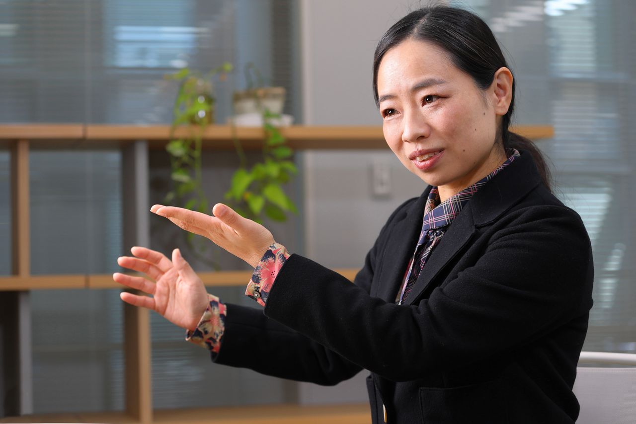 “与妈妈一起做味噌汤的时候,我成了妈妈的海马体”(摄影:花井智子)