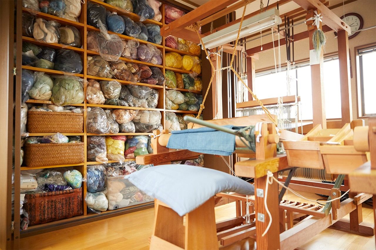 土屋就是在这间工坊里创作新作品的(图片:川越裕介)