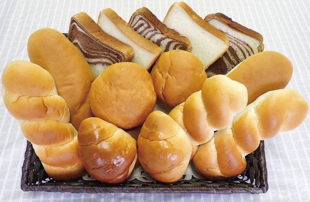 校园餐提供各式各样的面包(图片:学校给食历史馆)