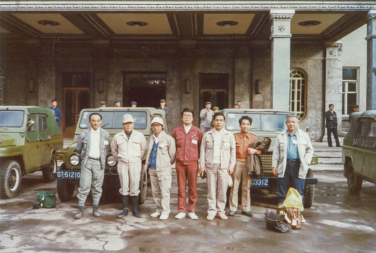 考察团成员出发前往三江平原，1979年9月，佳木斯（图片：中山辉也）