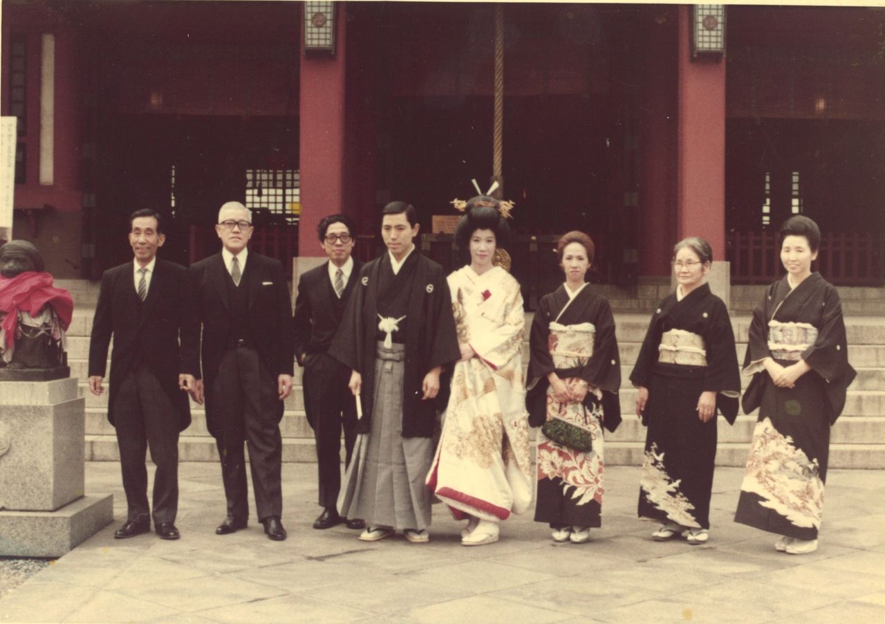 御子柴夫妻的结婚仪式（1970年3月11日，赤坂的日枝神社） （图片：御子柴）