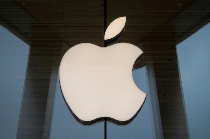 2020年10月摄于美国纽约的苹果公司标志（提供：2022年，路透社/Brendan McDermid）