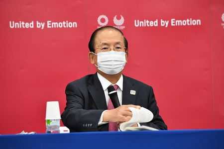 东京奥运及残奥会组织委员会秘书长武藤敏郎在记者会上（5月26日，东京都中央区，记者团代表摄影）