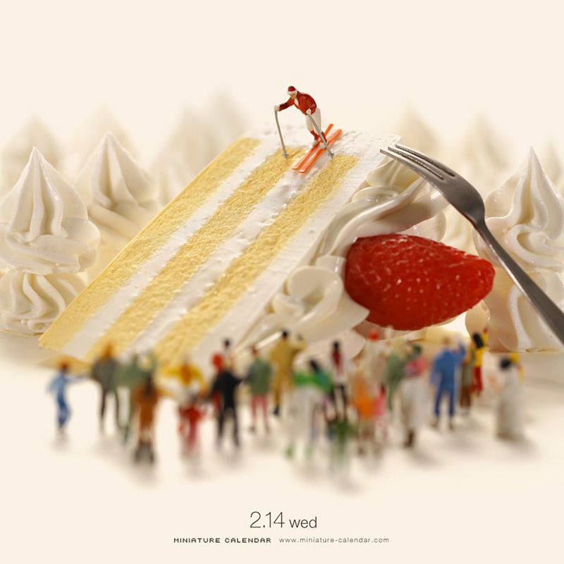 作品《蛋白霜滑雪场》。图中蛋糕虽然使用模型，但有时会依据不同作品的需求，使用真正的食材　© Tatsuya Tanaka