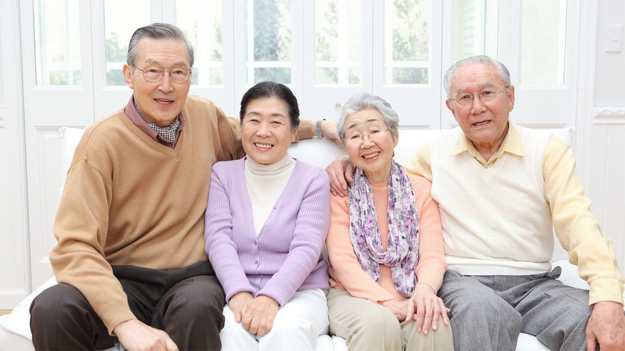 Life Expectancy for Japanese Men and Women at New Record High | Nippon.com