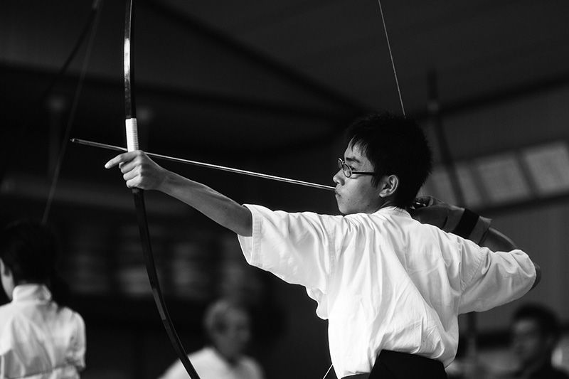 Kyudo Japanese Archery Rubber Bow for beginner training Color is random 