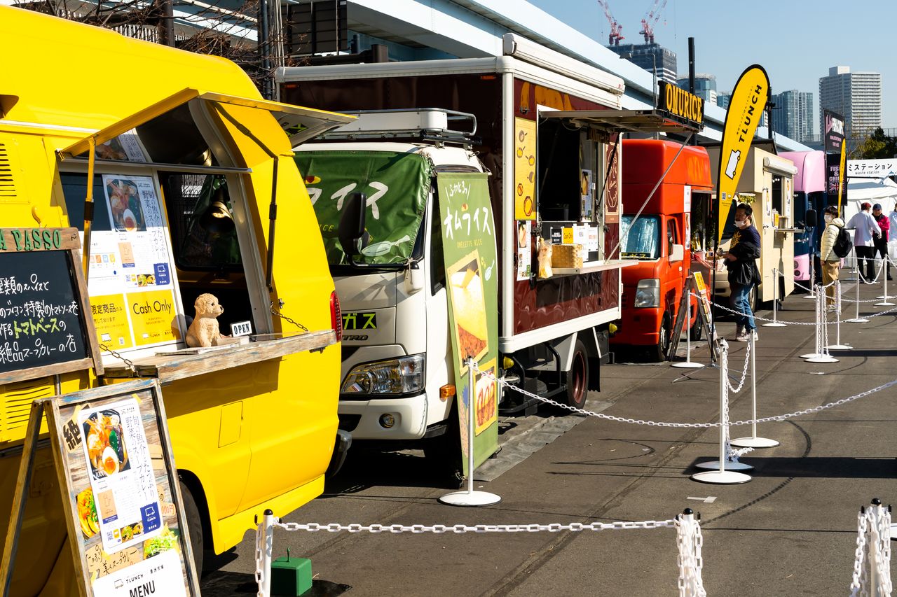 The TLunch food trucks gave customers another way to enjoy cuisine made with ingredients right from the market dealers.