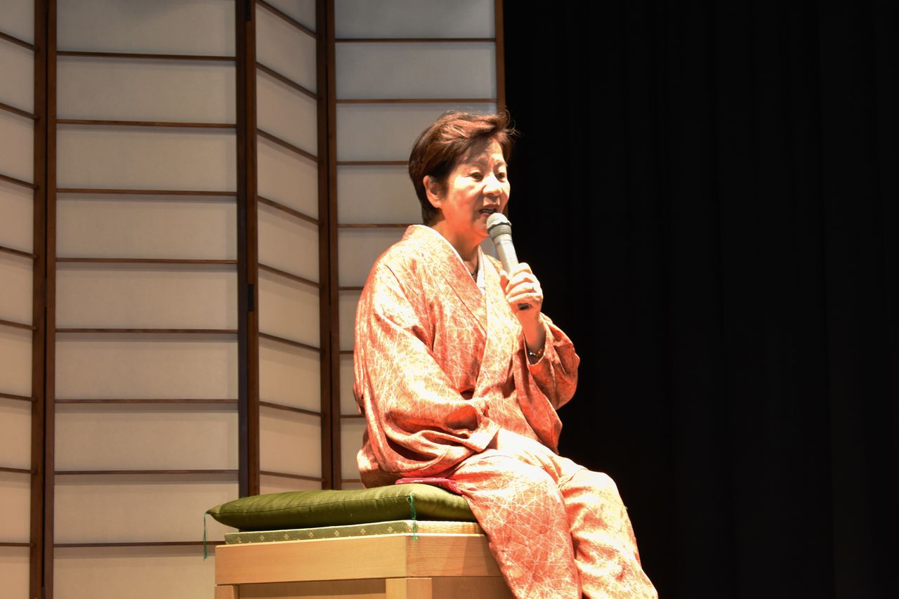 The Tōno-za features recitations of Japanese folktales in various dialects.