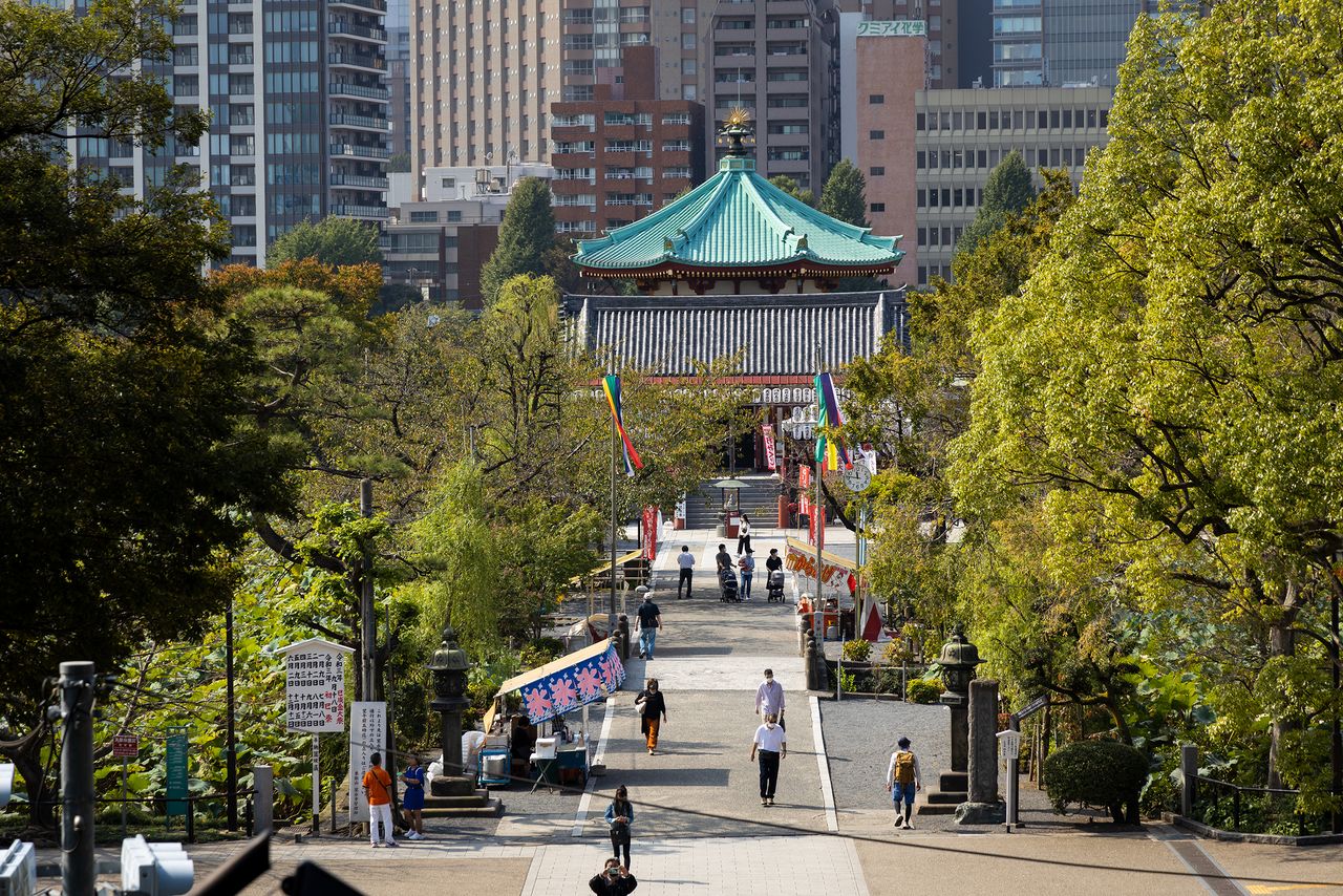 The Bentendō, built on an island in the pond, was originally reached by boat. Due to the large crowds wishing to worship there, a bridge providing access was built later.