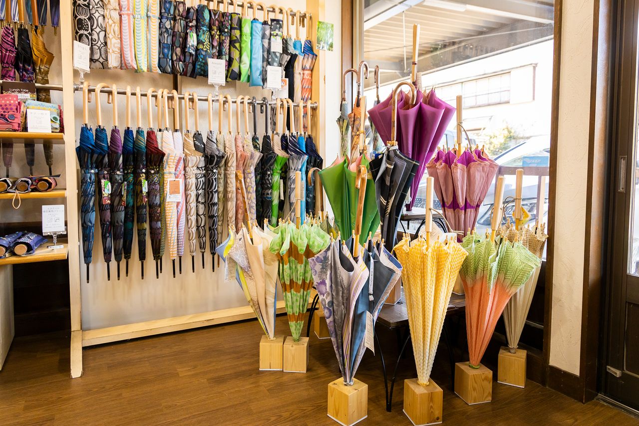 A shop operated by Makita Shōten, which produces fabric and also designs and manufactures umbrellas.