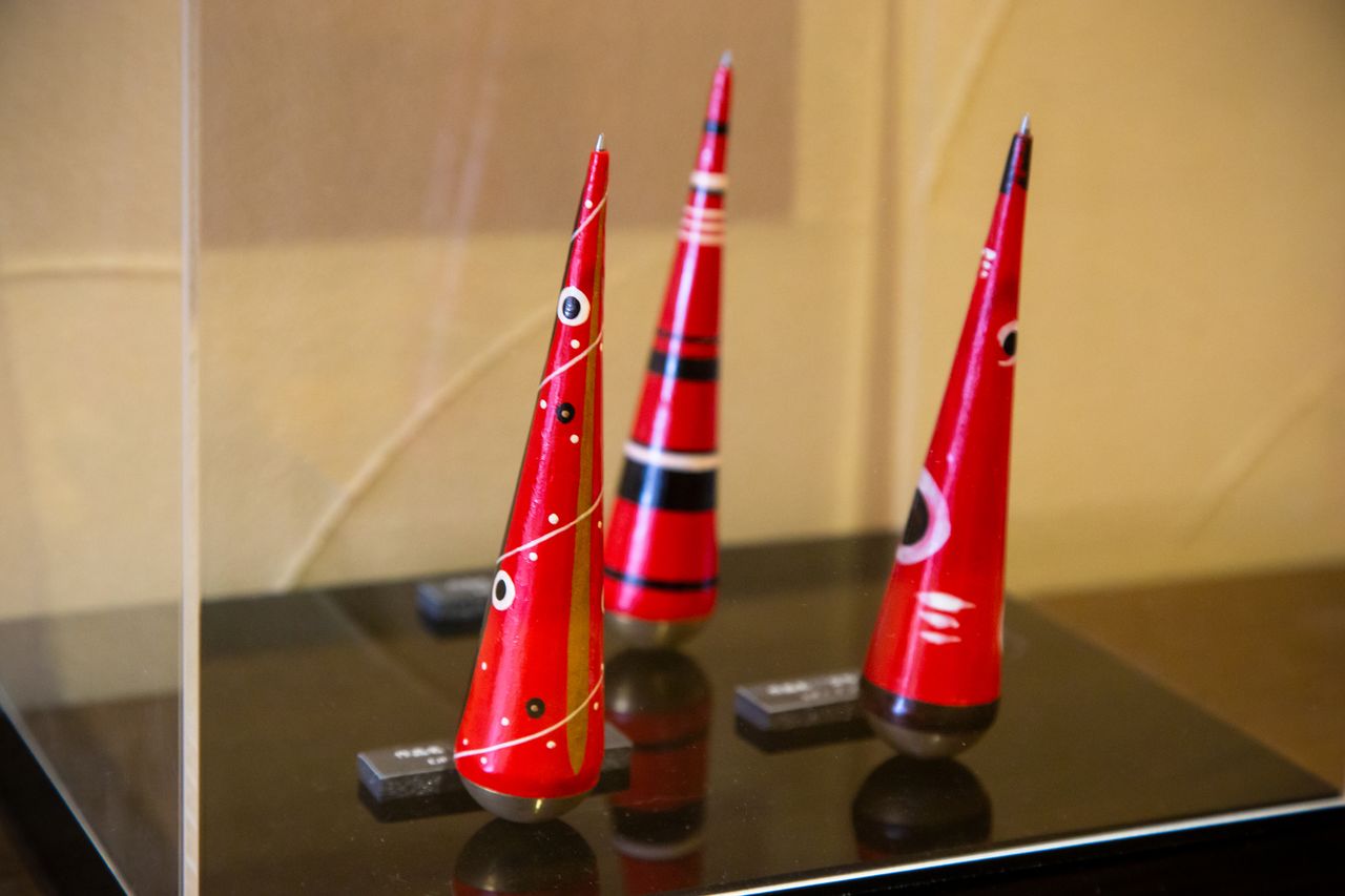 Hashimoto created these folk-design inspired pens, which stand upright when tipped over, in 2013. They feature designs by Harada Masahiro, principal of Mount Fuji Architects Studio.