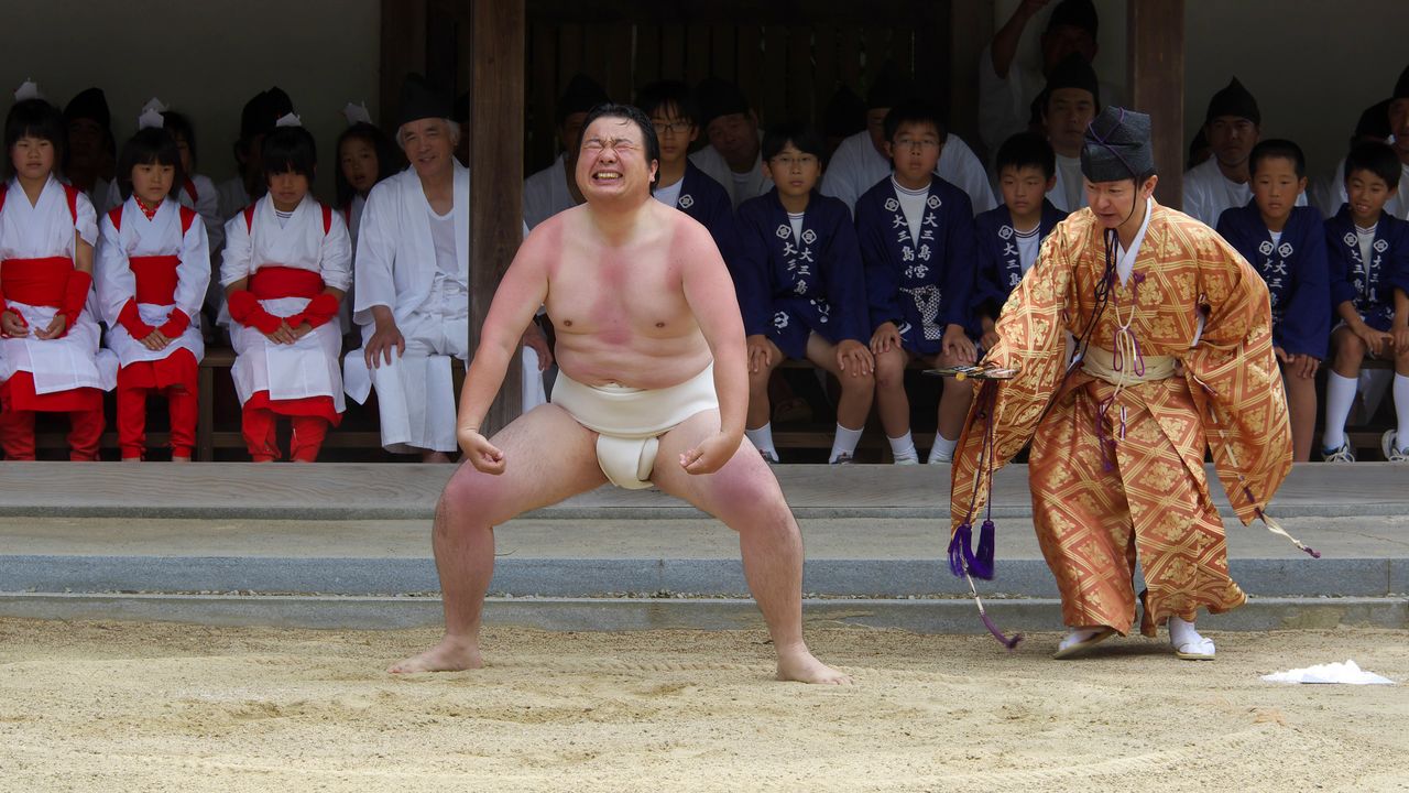 相撲と神: スポーツの儀式のルーツを守る 3 つの日本の祭り