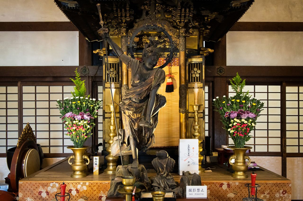 The statue of Ususama Myōō is only displayed to the public at certain times of the year.