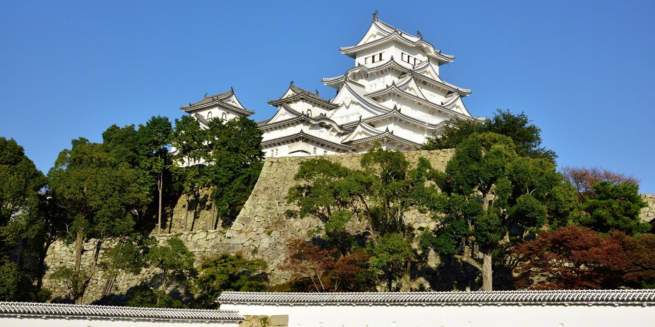 Himeji Castle, Hyōgo Prefecture (built in 1601).